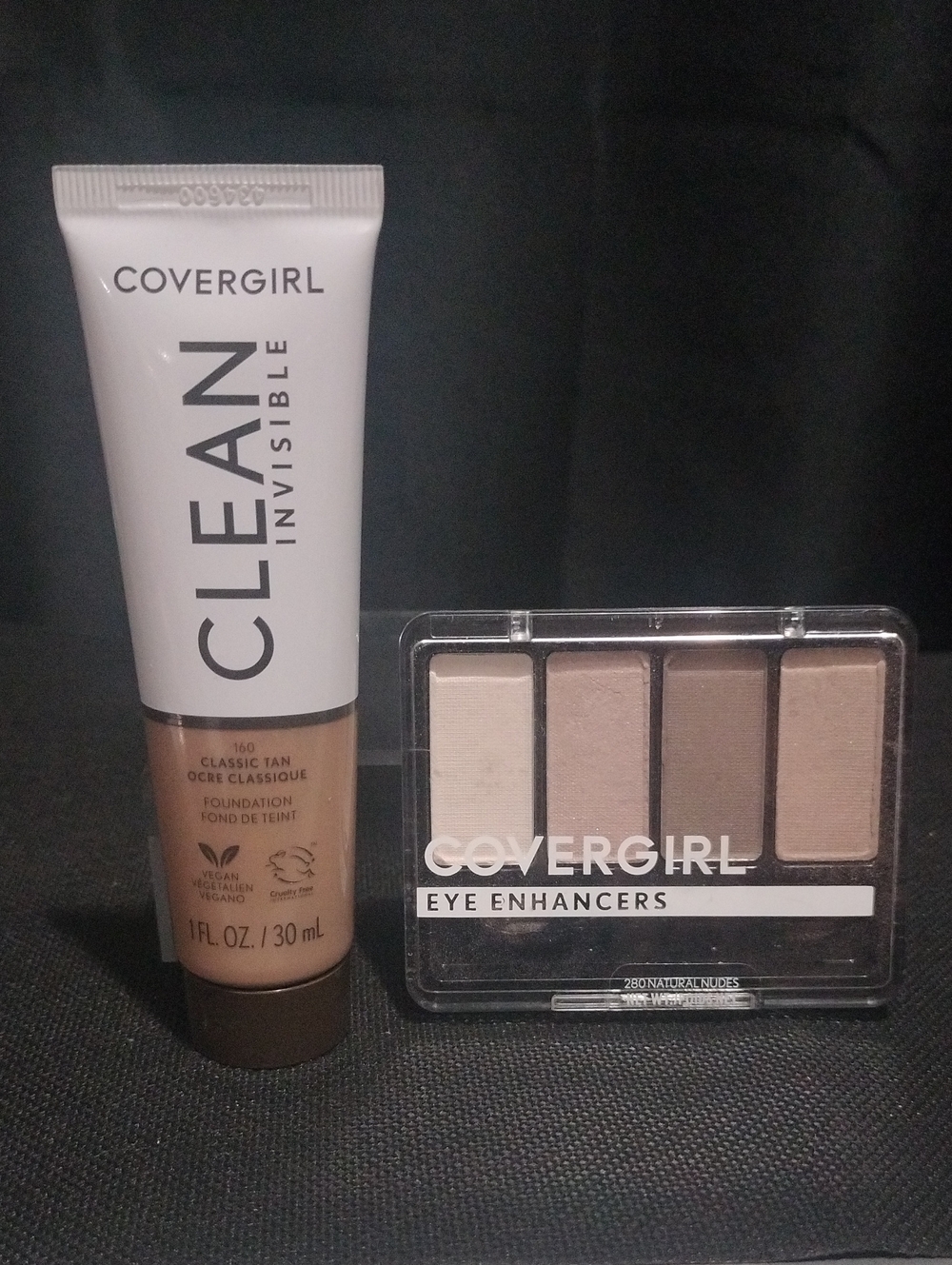 CoverGirl Makeup Duo Clean Invisible Foundation/Eye Enhancers Palette